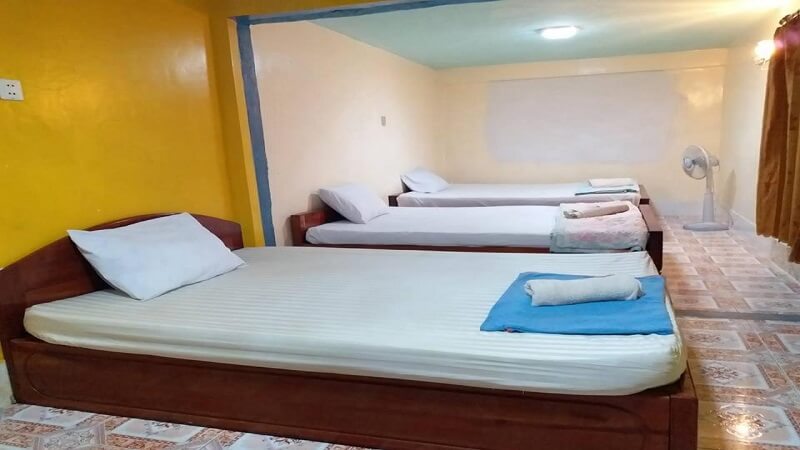 Triple room