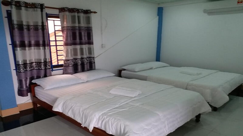 Twin room