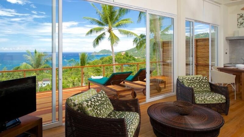 Green Villa with Private Pool & Sea View