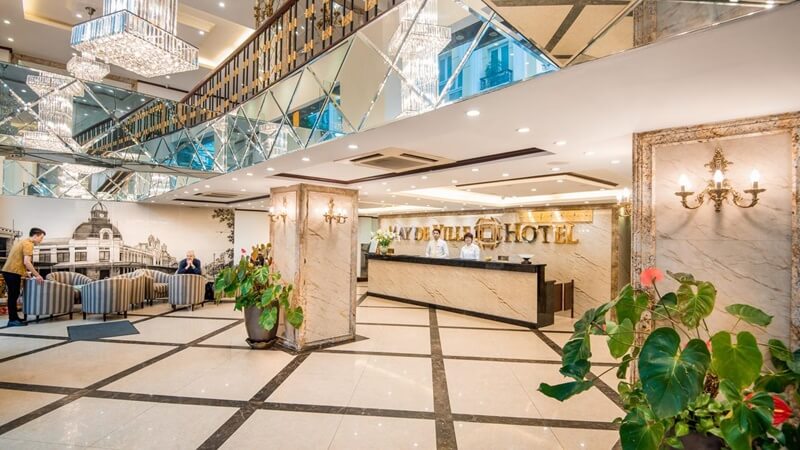 May De Ville Old Quarter