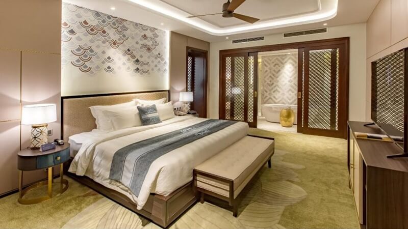 Executive Suite