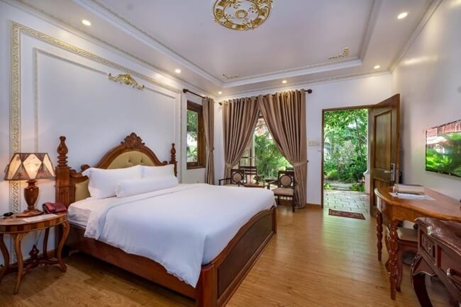 Deluxe Room with Garden View