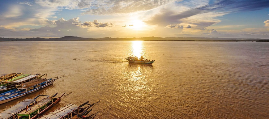 Sunset on the Ayeyarwady River in Bagan.
