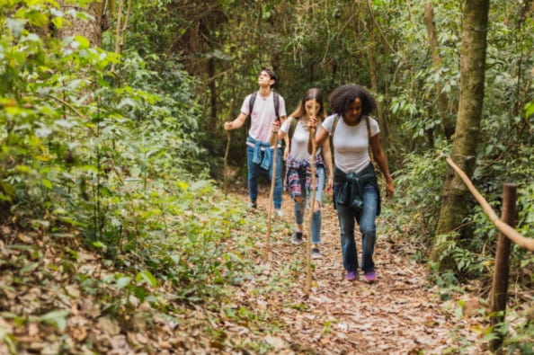 The path to Patok Cave