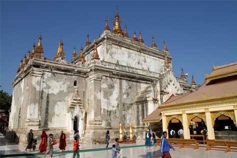 Another highlight of this Myanmar tour package is the Manuha Temple.