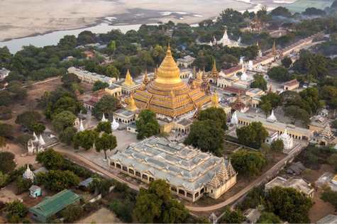 Next, make your way to the renowned Shwesandaw and Shwezigon temples, both of which hold significant historical and spiritual significance.