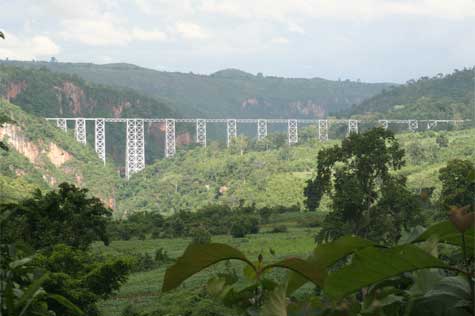 This mesmerizing train journey takes you across the renowned Gokteik Viaduct.