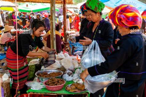 Get blown away by the scenic views at the Pa-Oh village of Indein.