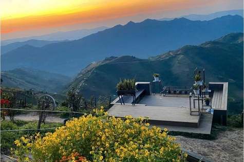 enjoy a refreshing uphill walk that lasts for an hour and elevates you by 200 meters