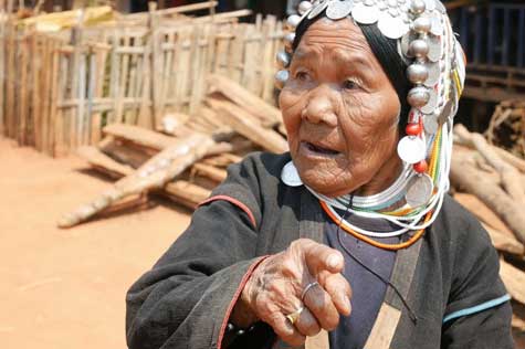 Visit Wan Pauk, a village inhabited by the Palaung tribe