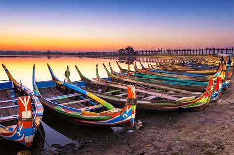 The iconic U Bein Bridge is built from 984 teak pillars and stretches for 1.2 km.