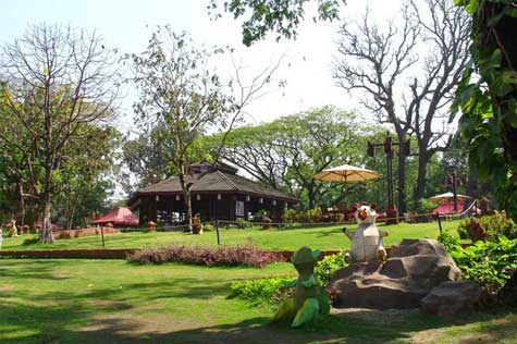 After settling in, we will embark on an exciting Myanmar private tour to Kandawgyi Park