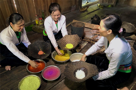 Free time exploring the local culture of ethnic villages in Sapa