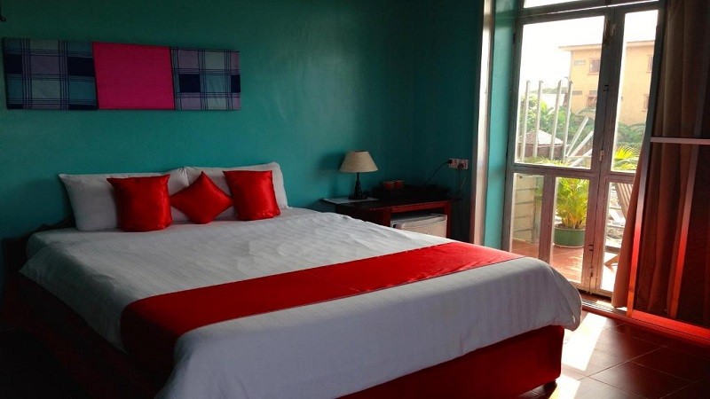 River Dolphin Hotel