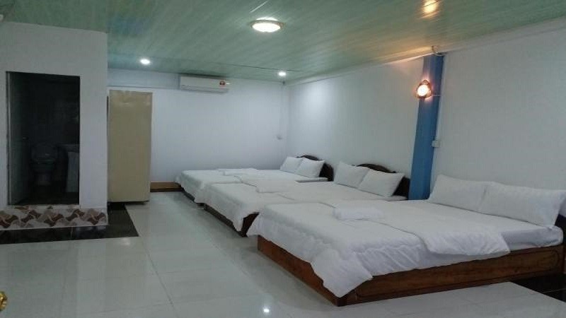 Silver Dolphin Guesthouse